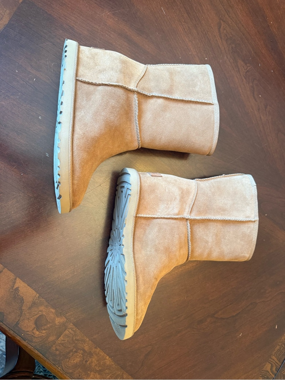 Classic Short Suede UGG Boot with Hidden Heel- Chestnut